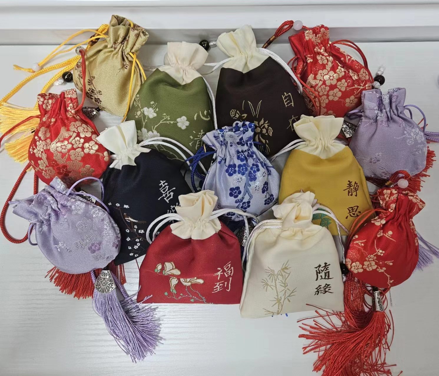 【时讯动态】端午到，香囊俏--我院高品质中药香囊惊艳亮相