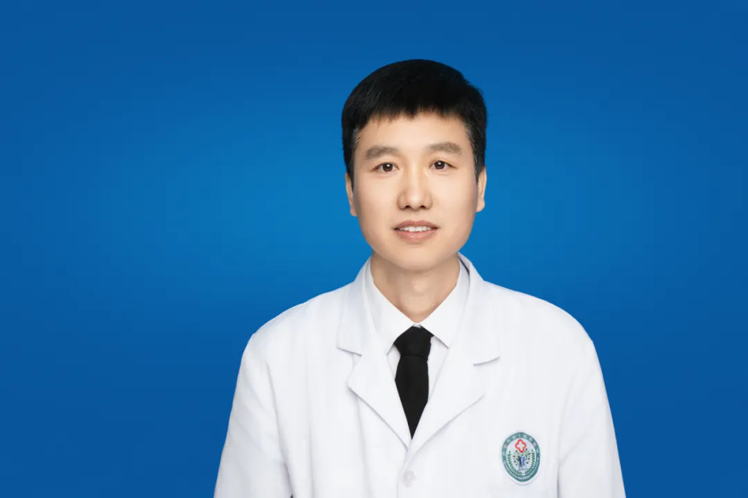 精医守护生命线 温情照护岁月安｜记老干部医院呼吸与重症医学科主任殷越鹏